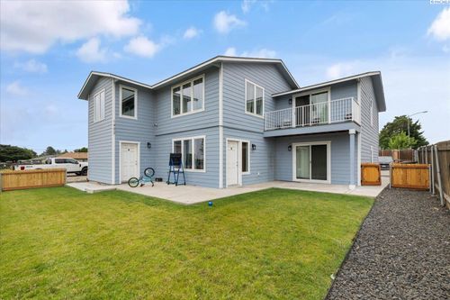 1402 N Edison St, Kennewick, WA, 99336-1444 | Card Image