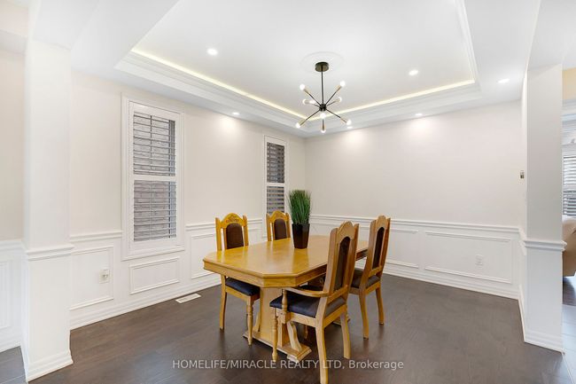 51 Stedford Cres, House other with 6 bedrooms, 5 bathrooms and 4 parking in Brampton ON | Image 9