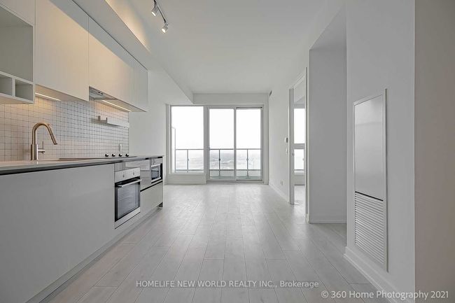 3007 - 5 Buttermill Ave, Condo with 2 bedrooms, 2 bathrooms and null parking in Vaughan ON | Image 14