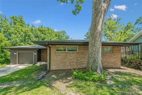 1372 Norwood Dr Se, Cedar Rapids, IA, 52403-3458 | Card Image