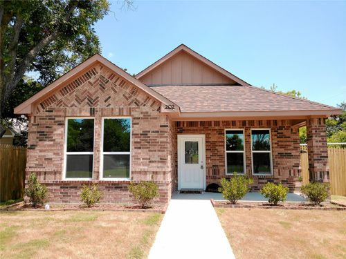 202 Mansfield Rd, Cleburne, TX, 76031-4000 | Card Image