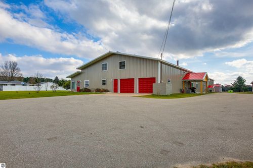 6576 E 34 Rd, Cadillac, MI, 49601-9024 | Card Image