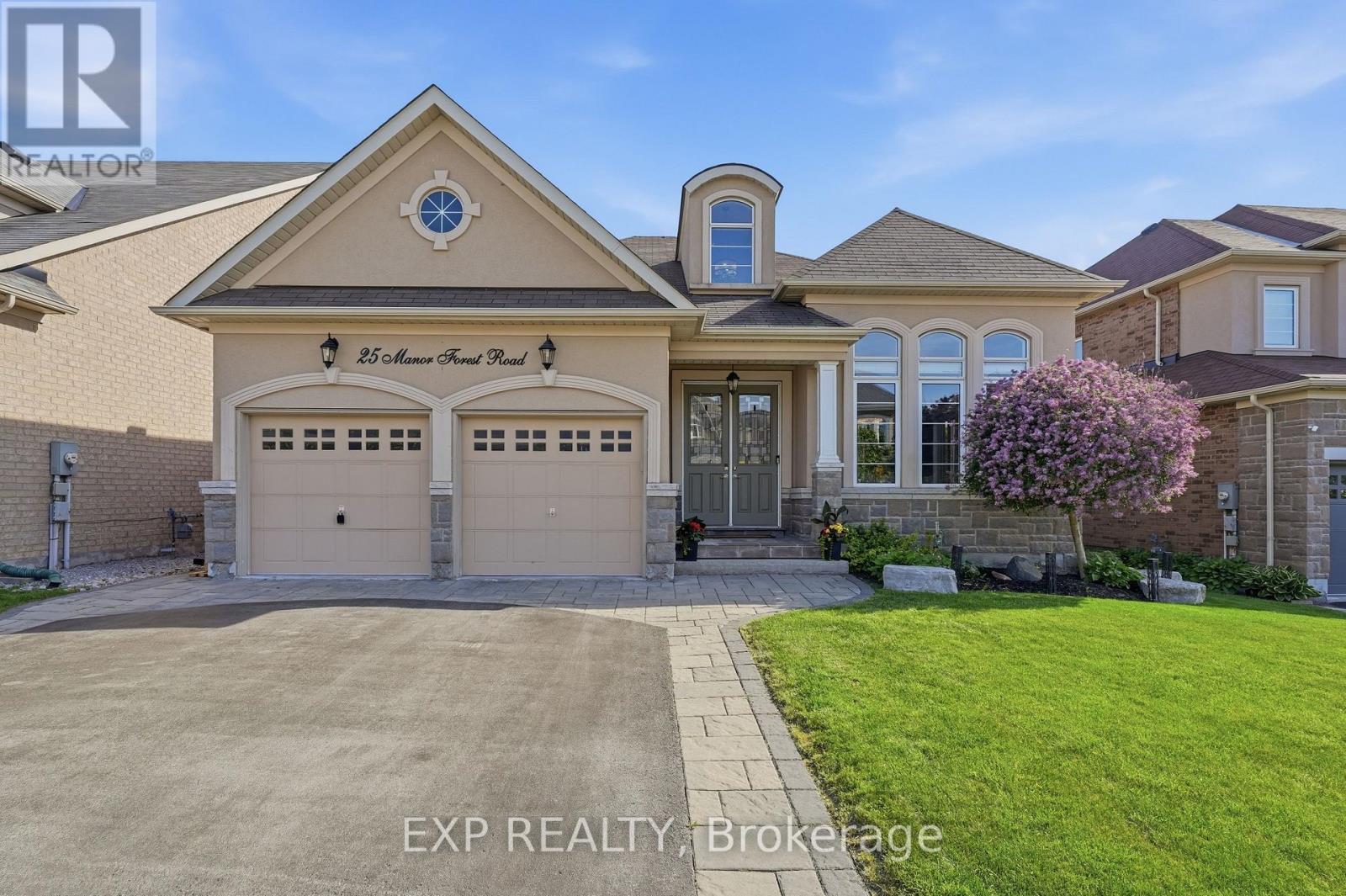Residential in East Gwillimbury (Mt Albert)