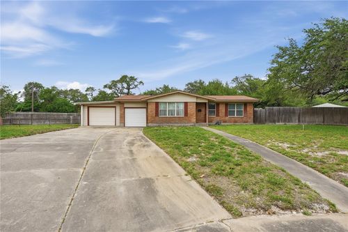 1268 Oak Park Dr, Aransas Pass, TX, 78336-3206 | Card Image