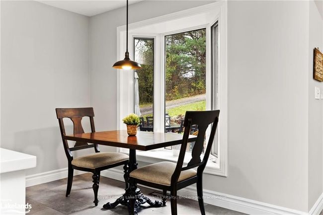 1105 Rosseau Lake Rd 1, House other with 3 bedrooms, 2 bathrooms and 8 parking in Windermere ON | Image 7