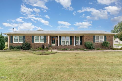 111 Smith Dr, Broadway, NC, 27505-9520 | Card Image