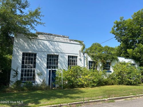 507 Mckay St, Laurinburg, NC, 28352-4021 | Card Image
