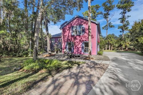 7 Cedar Cv, Savannah, GA, 31410-2628 | Card Image