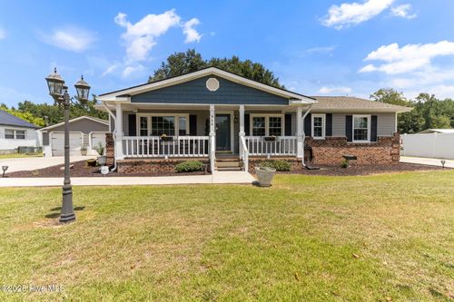 954 Hezekiah Rd, Pembroke, NC, 28372-9588 | Card Image