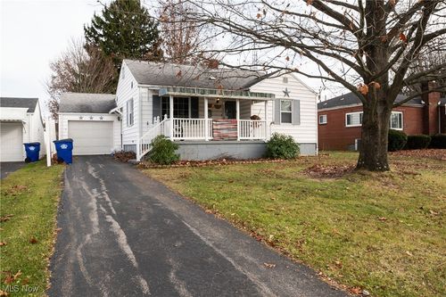 2024 Lisbon St, East Liverpool, OH, 43920-1030 | Card Image