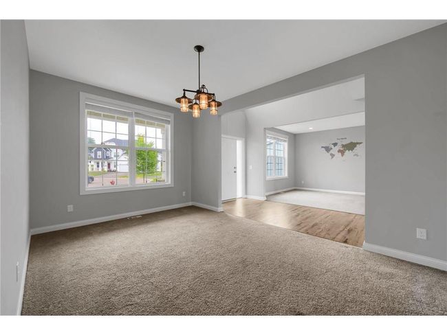 Formal Dining Room | Image 20