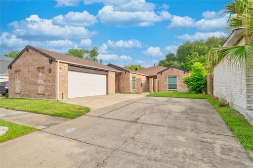 7838 Vickijohn Dr, Houston, TX, 77071-1709 | Card Image
