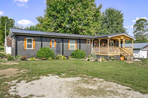 2251 W Ravenscroft Rd, Sparta, TN, 38583-3079 | Card Image