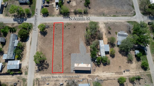 808 Austin St, Home with 0 bedrooms, 0 bathrooms and null parking in Sabinal TX | Image 14