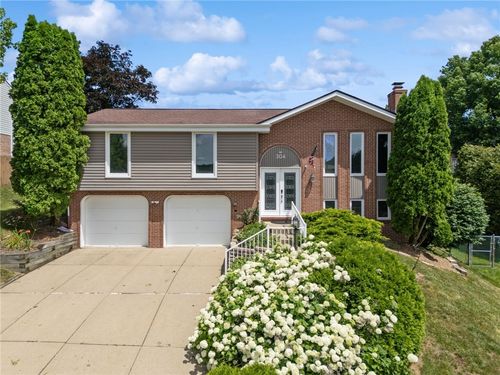 304 S Highlander Heights Dr, Glenshaw, PA, 15116-2565 | Card Image