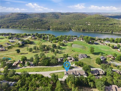 3 Oak Point Dr, Holiday Island, AR, 72631-4523 | Card Image
