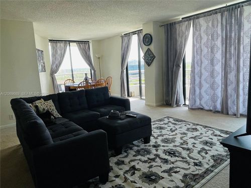 1101-3300 191st St, Aventura, FL, 33180-2445 | Card Image