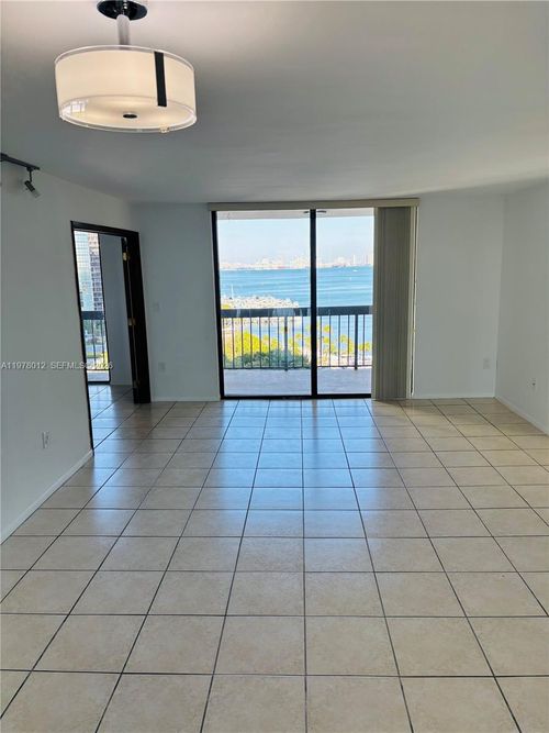 1115-2333 Brickell Ave, Miami, FL, 33129-2412 | Card Image