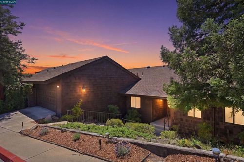 11 Swansea Ln, Pleasant Hill, CA, 94523-2008 | Card Image