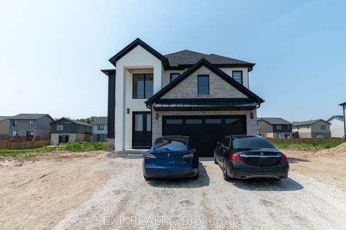 266 Hesselman Cres, London, ON, N6M0C3 | Card Image