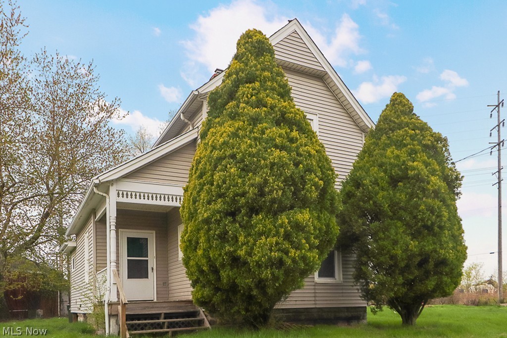 Lake Ave, Elyria, OH 44035