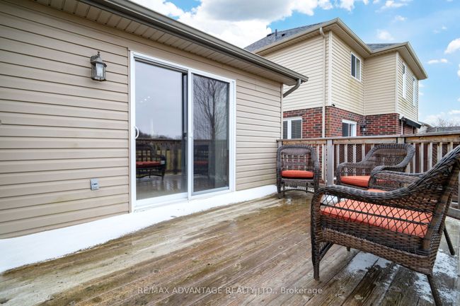 10 Stonefield Gate, House other with 3 bedrooms, 3 bathrooms and 2 parking in Ilderton ON | Image 33