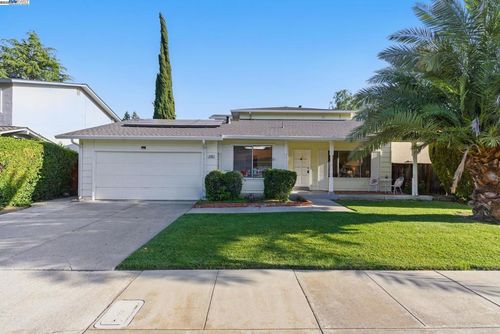 5290 Crestline Way, Pleasanton, CA, 94566-5470 | Card Image
