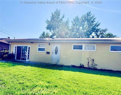 112 Kanawha Ave, Nitro, WV, 25143-2017 | Card Image