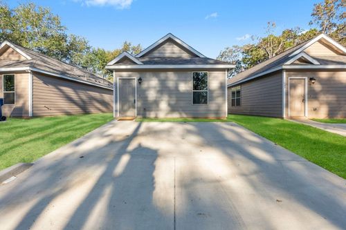 11631 Vistawood Street, Willis, TX, 77318 | Card Image