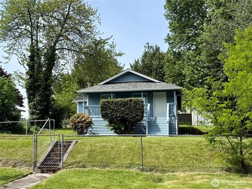 11049 18th Ave Sw, Seattle, WA, 98146-2031 | Card Image