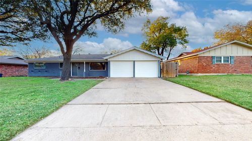 1417 Karla Dr, Hurst, TX, 76053-3937 | Card Image