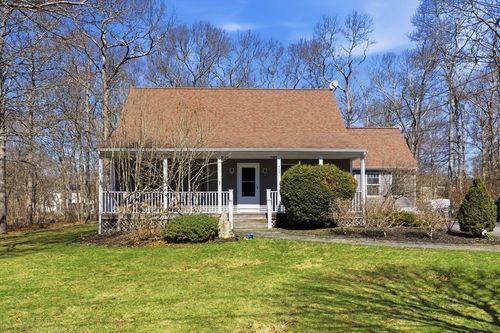 404 South Christopher Avenue, Tiverton, RI, 02878 | Card Image