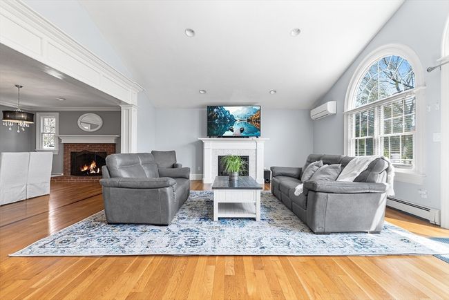 104 Holliston St, House other with 4 bedrooms, 3 bathrooms and 4 parking in Medway MA | Image 13