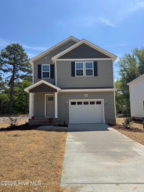 565 S Glover St, Southern Pines, NC, 28387-4555 | Card Image