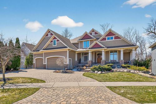 9951 Vagabond Ct N, Maple Grove, MN, 55311 | Card Image