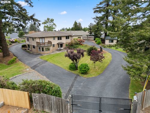 905 Barbra Ln, Brookings, OR, 97415 | Card Image