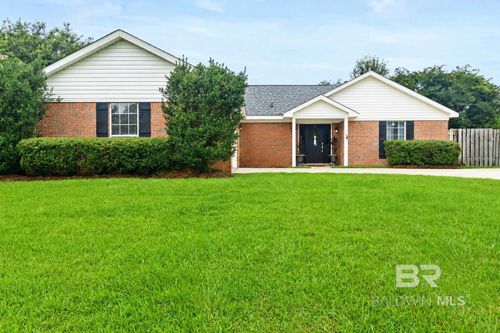 105 Oakwood Ave, Fairhope, AL, 36532-3661 | Card Image