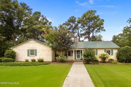 200 Tree Fern Dr, Morehead City, NC, 28557-8404 | Card Image
