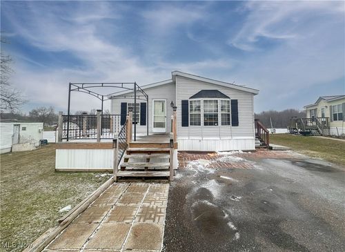 4759 Valley Hills Drive, Ravenna, OH, 44266 | Card Image