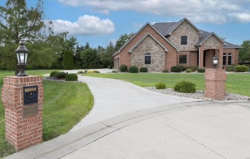 3437 Fairway Dr, Highland, IL, 62249-2856 | Card Image
