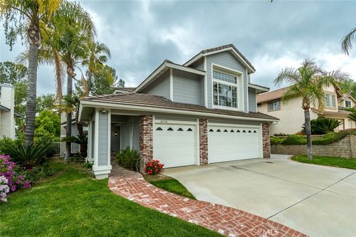 21714 Agajanian Ln, Saugus, CA, 91350-3967 | Card Image