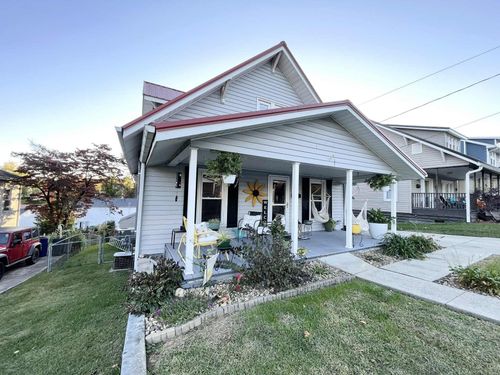 650 Gartrell St, Ashland, KY, 41101-5136 | Card Image