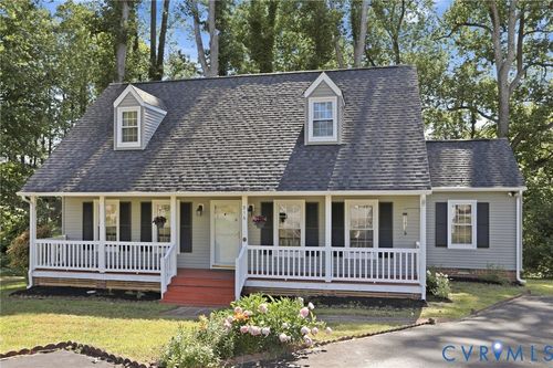 916 Hartford Ln, North Chesterfield, VA, 23236-3364 | Card Image