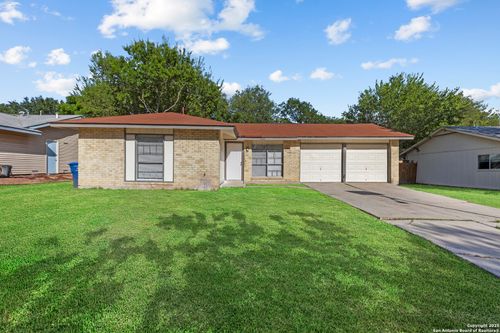 922 Saddlebrook Dr, San Antonio, TX, 78245-1631 | Card Image