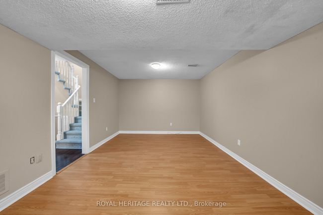 130 Brownstone Cres, House attached with 3 bedrooms, 3 bathrooms and 2 parking in Courtice ON | Image 17