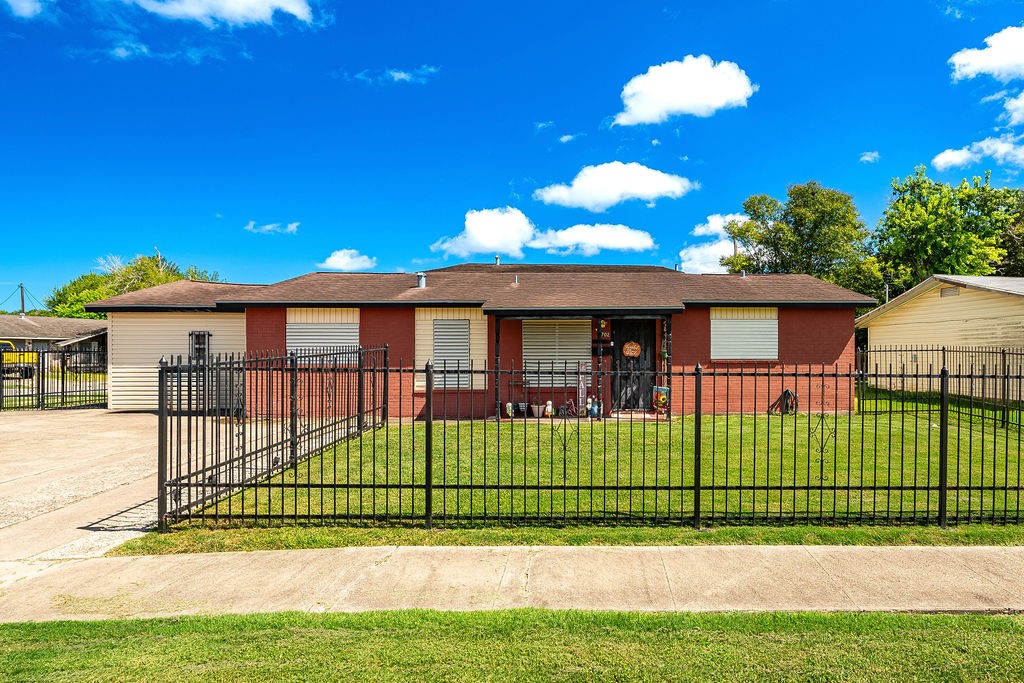 Archdale Dr, Corpus Christi, TX 78416
