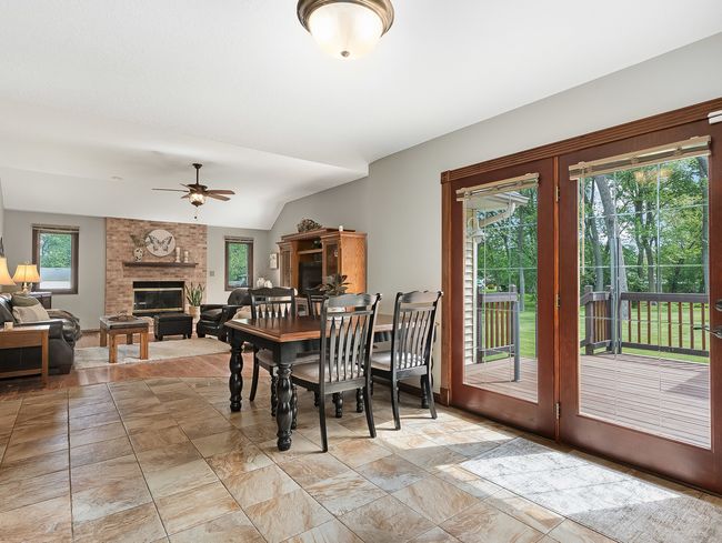 279 N Division St, House other with 4 bedrooms, 3 bathrooms and 2 parking in Braidwood IL | Image 7