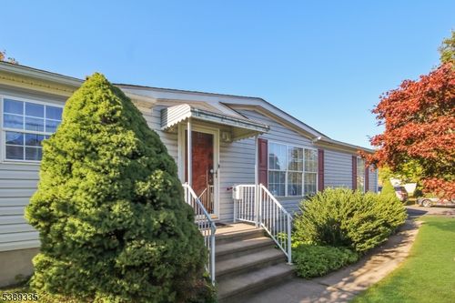 3 Post Rd, Belvidere, NJ, 07823-2845 | Card Image