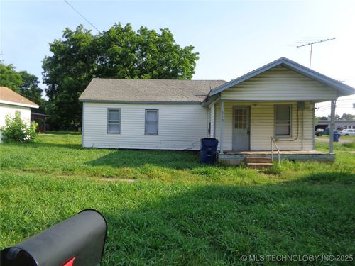 319 Pine St, Hominy, OK, 74035-1533 | Card Image
