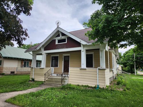 108 2nd Ave W, Swea City, IA, 50590-1098 | Card Image